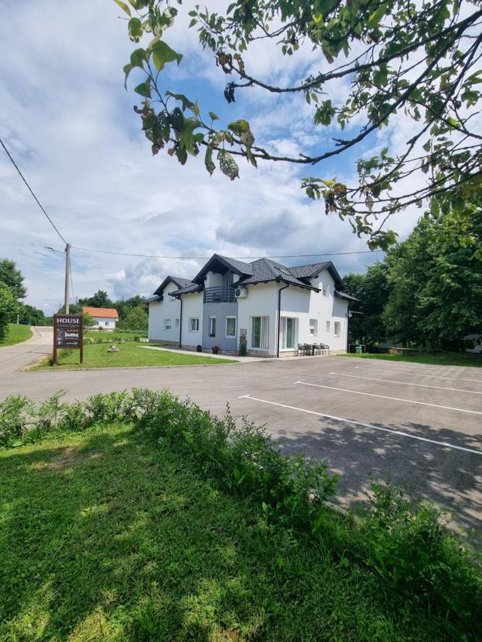House Forest Queen Smoljanac Exterior foto